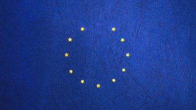 المفوضية الأوروبية تمنع موظفيها من استخدام تيك توك